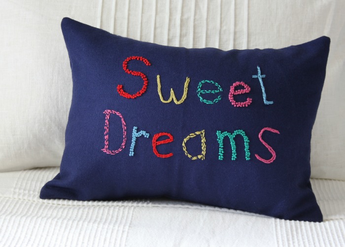 sweet dreams pillow tutorial, crafts