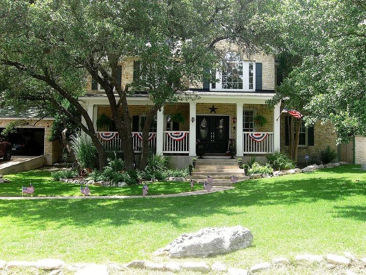 fourth of july porch, curb appeal, patriotic decor ideas, porches, seasonal holiday decor, wreaths