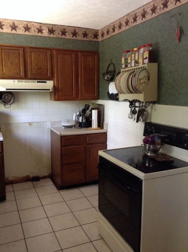 q small u shaped kitchen i need help please to make it more functional, kitchen cabinets, kitchen design, Tiny cabinets and counter space No room for microwave above stove