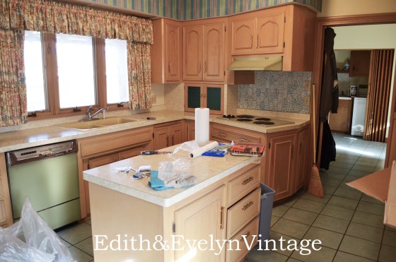Updating A 1970s Kitchen Updating A 1970s Kitchen