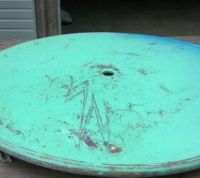 giving a new life to an old table, painted furniture