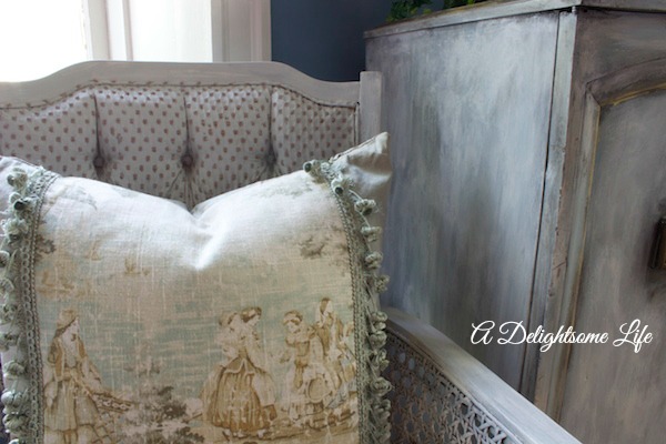 chair thrift paint upcycle transform, painted furniture, repurposing upcycling