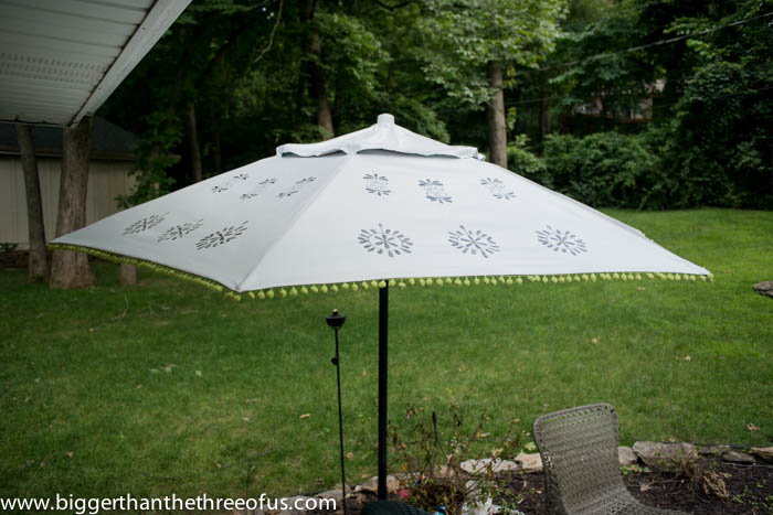umbrella patio upcycle diy paint, diy, outdoor living, painting, patio, repurposing upcycling