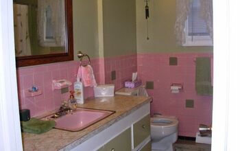 Turn That Ugly Bathroom Into Something Pretty....with Paint!