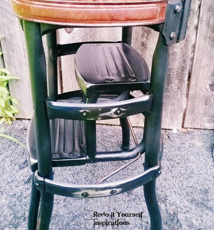 step chair junk yard redo, painted furniture, repurposing upcycling