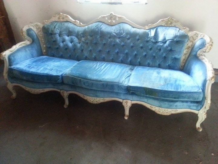 pintar un conjunto de sofa y silla antiguos