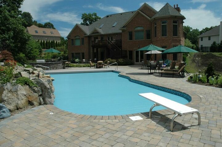 pool designs backyard upgrade, outdoor living, pool designs, Automatic Pool Cover