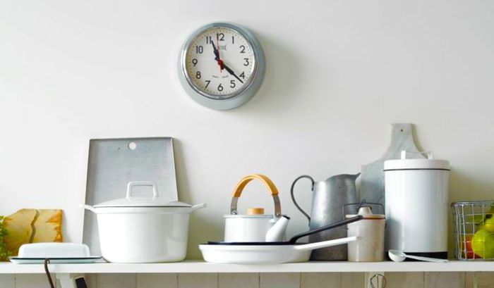 despeja el desorden de la encimera 7 consejos para ahorrar espacio en la cocina
