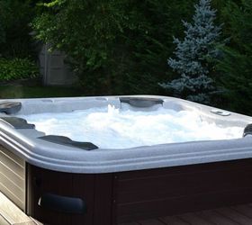 Have You Thought of Including a Hot Tub In Your Retirement Plans?