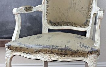 How to Paint a Vinyl Chair