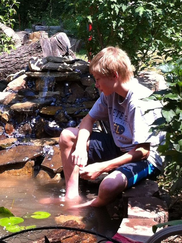 lagoa feita por um garoto de 14 anos em um final de semana