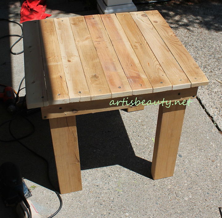 como construir sua prpria mesa lateral de madeira de paletes e adicionar um grfico