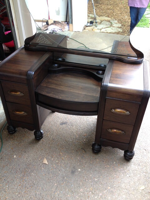 staining wood vanity vintage renew, painted furniture