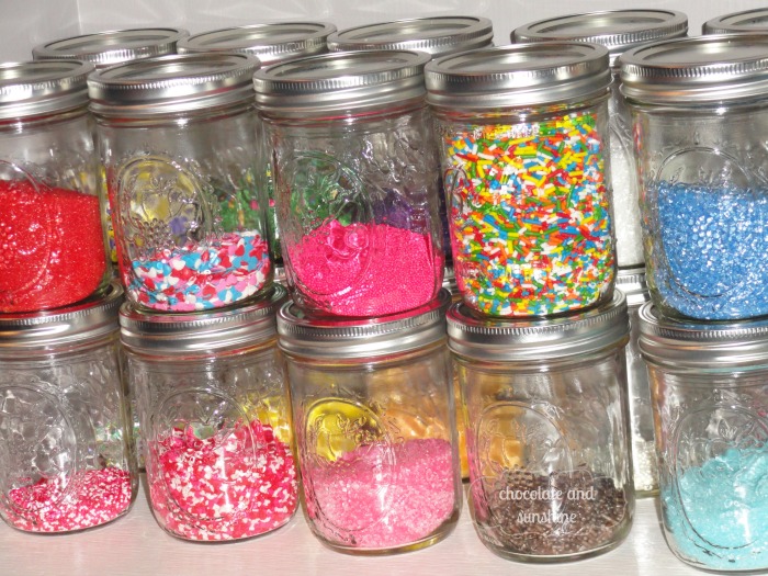 usando mason jars para organizar tus galletas cupcakes sprinkles