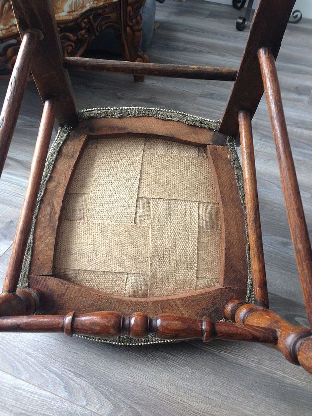 retapizado de una silla de jersey encogido