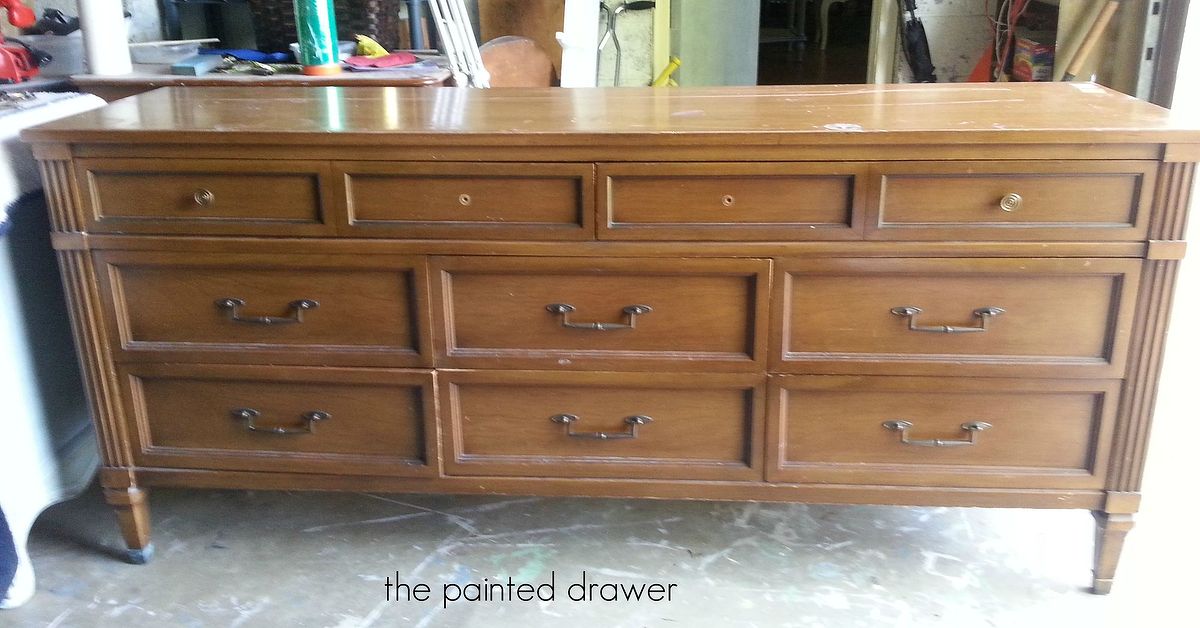 Painting Wood Dresser to Black & Gold Glam | Hometalk Painting Wood Dresser to Black & Gold Glam | Hometalk