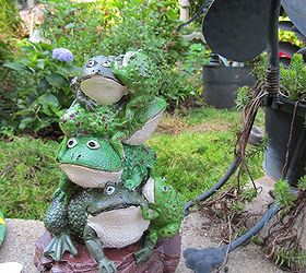 garden ideas totems art painting planters, concrete countertops, flowers, gardening, repurposing upcycling, succulents, These frogs had lost all their color