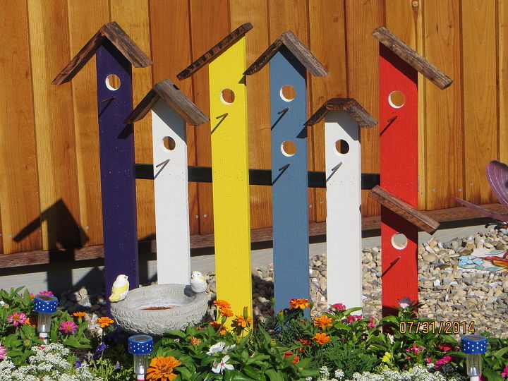 birdhouse trellis fence of many colors