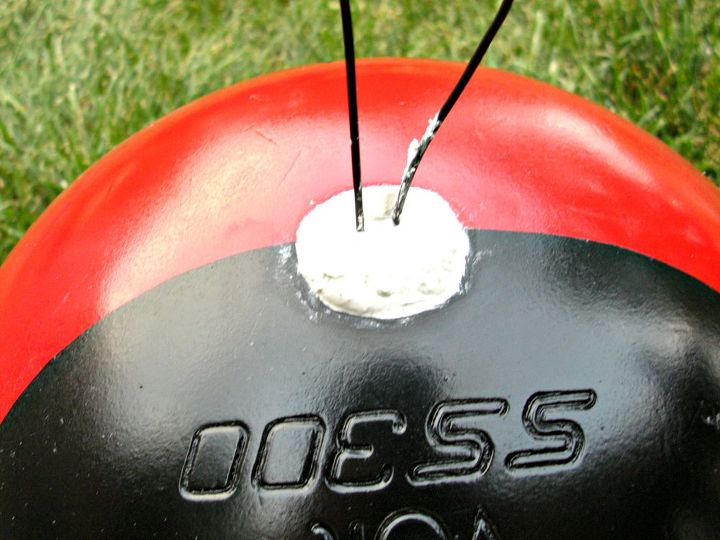 upcycled bowling ball yard art, crafts, gardening, repurposing upcycling