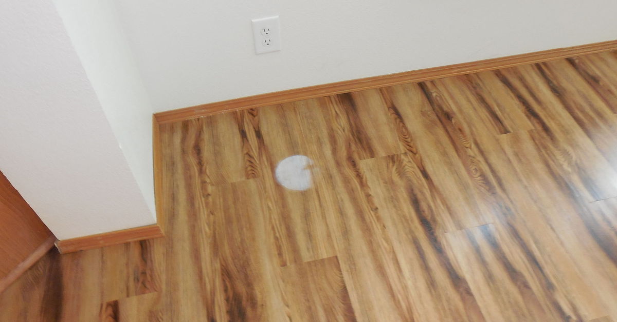 DIY Stained Brown Paper Floor Awesomeness! Under 30 Do It Yourself Hardwood/Laminate Floor