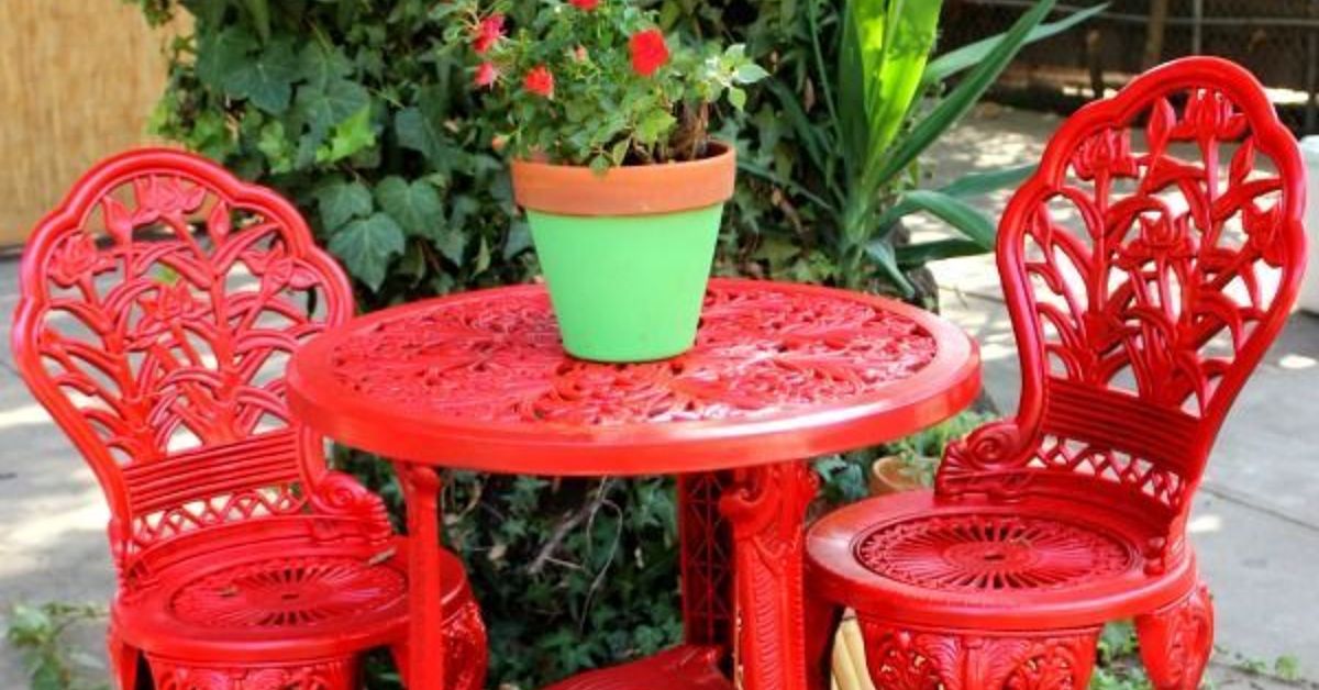 outdoor bistro set spray paint makeover hometalk