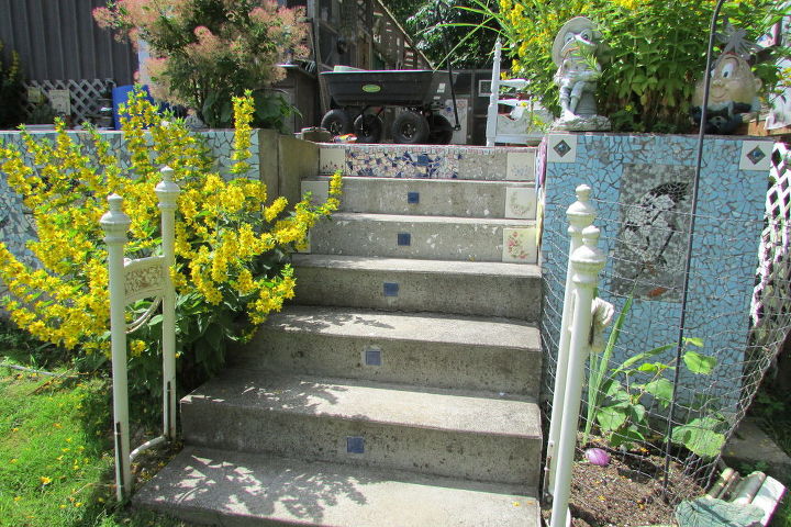 backyard ideas tiling tile glass summer stairs, repurposing upcycling, stairs, tiling