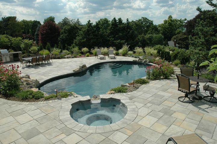 backyard ideas renovation spa hot tub, outdoor living, spas, Stepping Stone Path