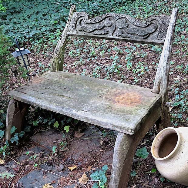 Stencil An Outdoor Bench With Chalk Paint Hometalk