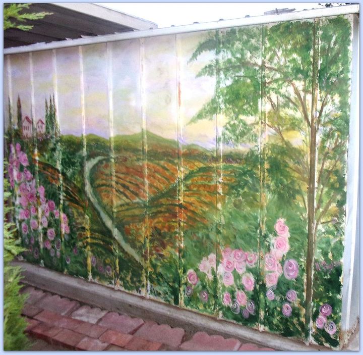mural del viedo que pint en el lado de mi cobertizo del patio trasero