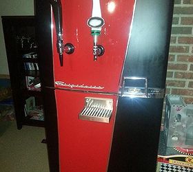 kegerator vintage frigidaire makeover, appliances, painted furniture, repurposing upcycling