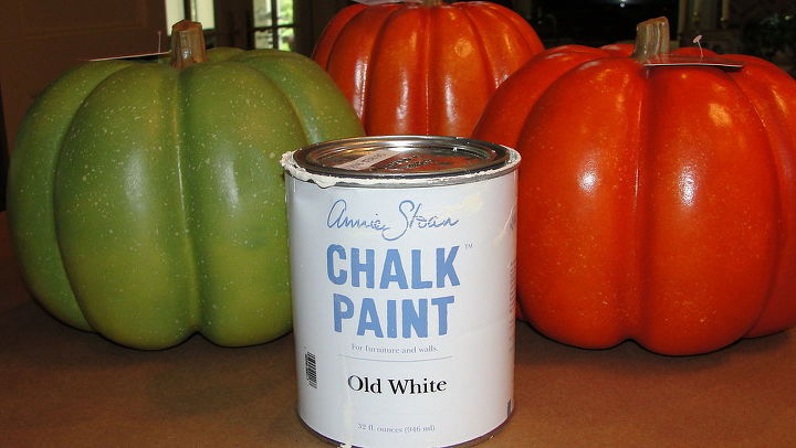 chalk paint faux pumpkins tutorial, chalk paint, crafts, seasonal holiday decor