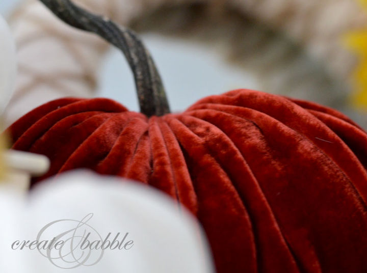 diy velvet pumpkins, crafts, seasonal holiday decor