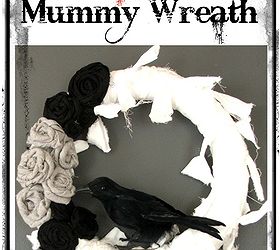 Mummy Wreath for Halloween