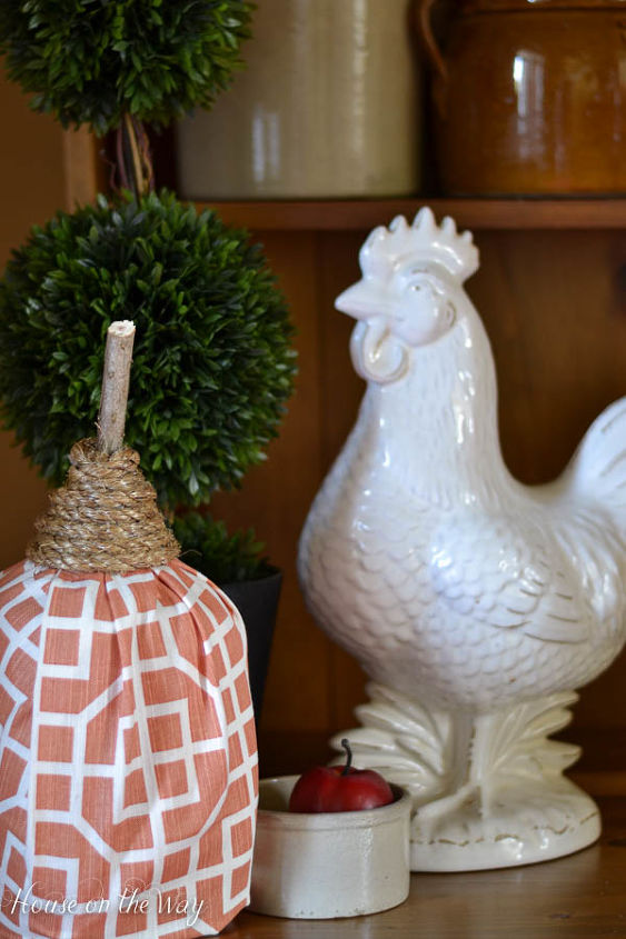 how to make a fabric pumpkin from a milk jug, repurposing upcycling, seasonal holiday decor