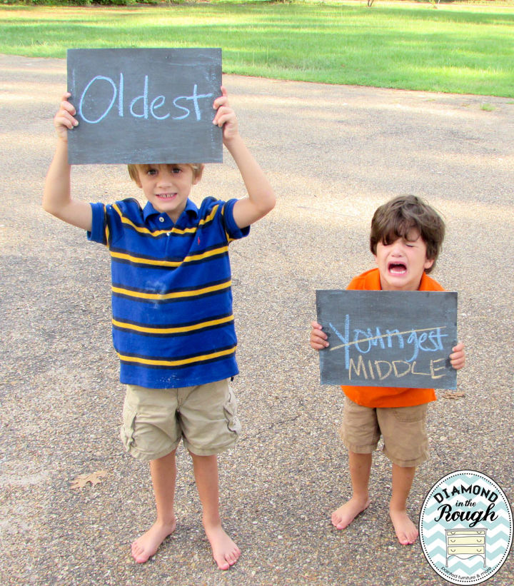 chalkboard paint ideas baby expecting announcement, chalkboard paint, crafts
