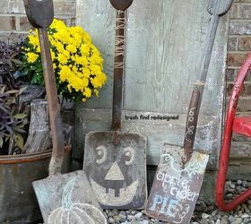 fall porch decor shovels rustic, porches, seasonal holiday decor, REPURPOSED RUSTIC VINTAGE SHOVELS