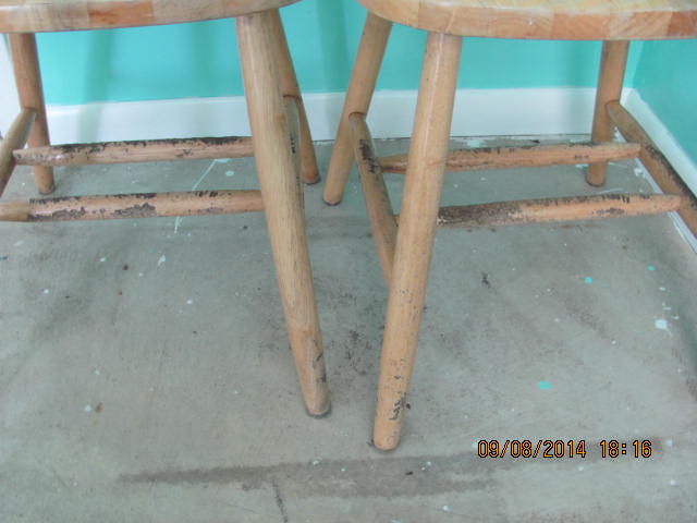 q kitchen chair seat redo salvage, painted furniture