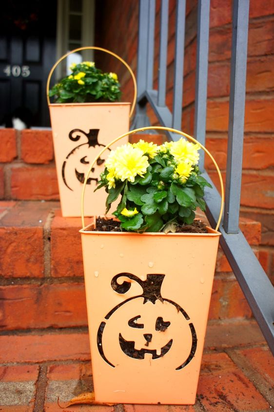 fall front porch containers plants decor, container gardening, crafts, halloween decorations, porches, seasonal holiday decor