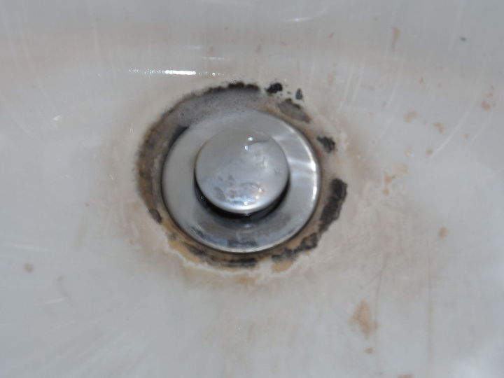 Rust In Bath Tub Hometalk, How To Remove Corrosion From Bathtub Drain