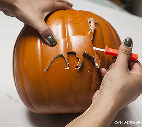 halloween stencils carve faux pumpkin, diy, halloween decorations, painting, seasonal holiday decor