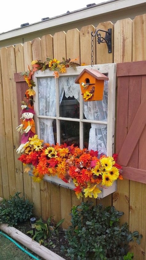 old town window for fall, gardening, outdoor living, seasonal holiday decor, windows