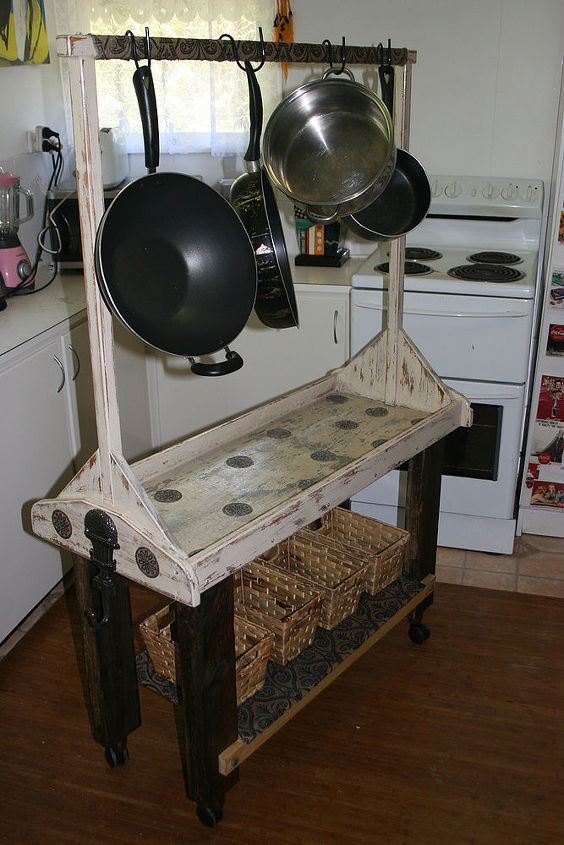colher de cozinha feita com madeira reciclada