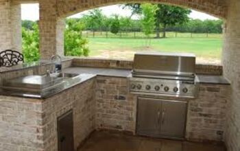 Tips on What Materials to Use for an Exterior Kitchen
