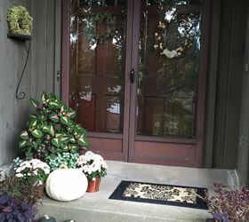 transforming garden porch summer to fall, flowers, gardening, porches, seasonal holiday decor
