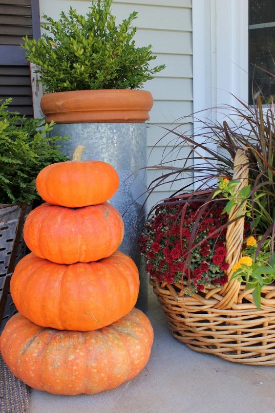 fall front porch, porches, seasonal holiday decor