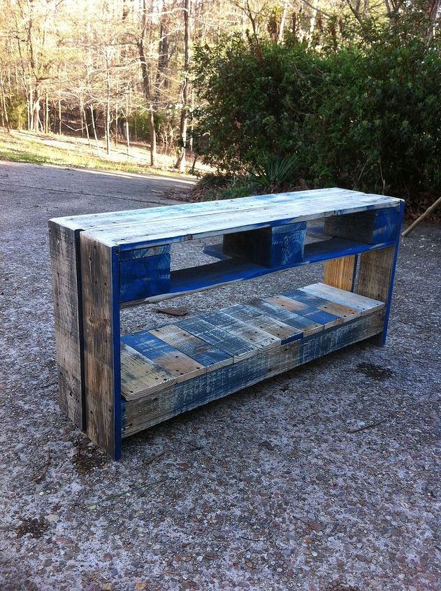my first attempts at pallet furniture, diy, painted furniture, pallet, repurposing upcycling, shelving ideas, My second pallet bench