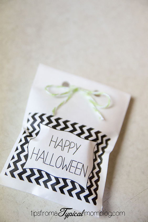 free halloween gift bag printables tutorial on how to print on bags, halloween decorations, seasonal holiday decor