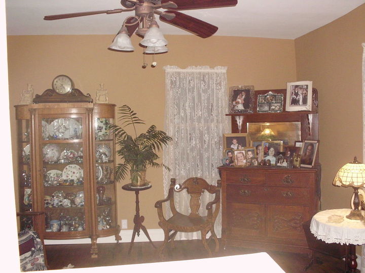 q what kind of drapes, home decor, reupholster, window treatments, curtain in living room