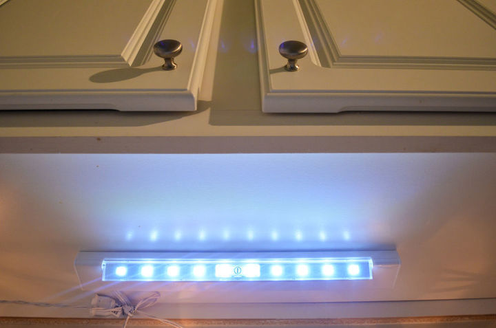 projeto de iluminao do apartamento bateria led operada sob a luz do gabinete