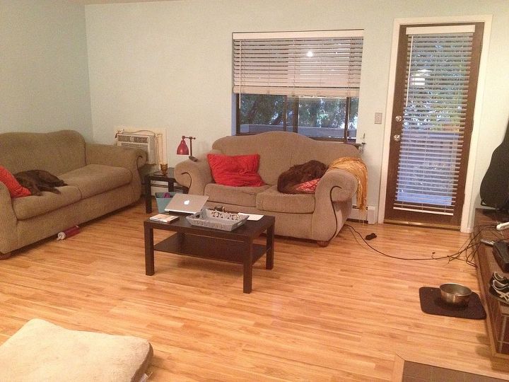 help new living room and couch conundrum, home decor, living room ideas